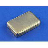 A George III engine turned 18ct gold snuff box, of rectangular form, John Linnet, London, 1816, 2.