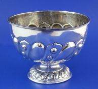 An Edwardian silver presentation rose bowl, of circular form, with presentation inscription and