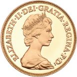 Great Britain. 2 Pounds, 1983. KM-923. Weight 0.4693 ounce. Elizabeth II. Reverse :; St. George.