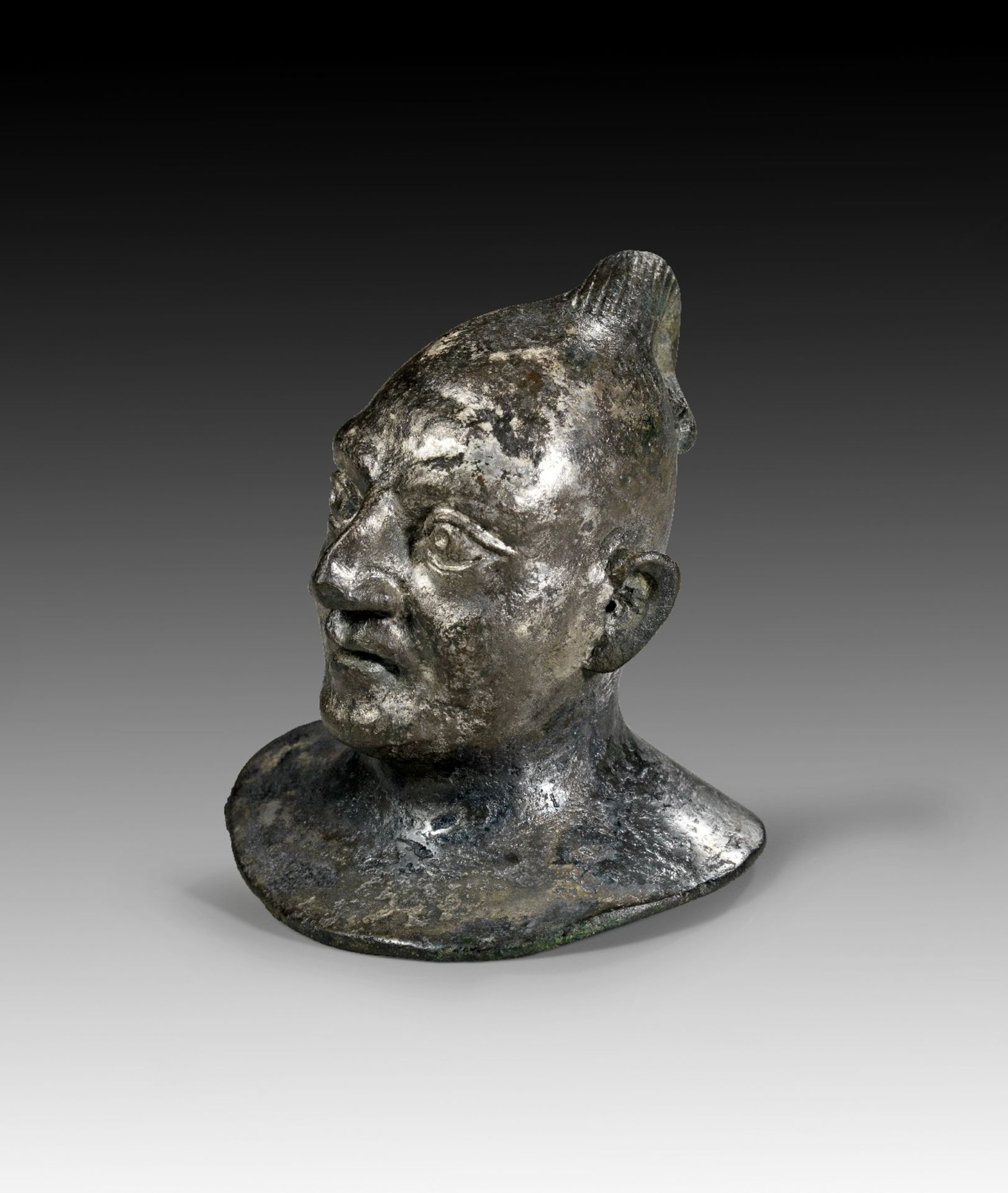 Kopf eines Athleten oder Gauklers. Römische Kaiserzeit, 2. - 3. Jh. n. Chr. H 8cm. Bronzehohlguss