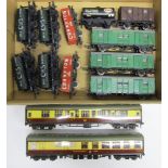 [OO GAUGE]. A MISCELLANEOUS COLLECTION comprising a Hornby Dublo B.R. (W.R.) Restaurant Car, brown