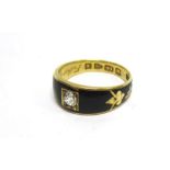 A VICTORIAN SINGLE STONE DIAMOND MOURNING 18CT GOLD RING Chester 1884, the black enamel 'In Memory