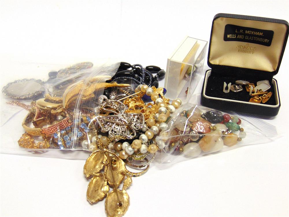 A QUANTITY OF COSTUME JEWELLERY including bead necklaces