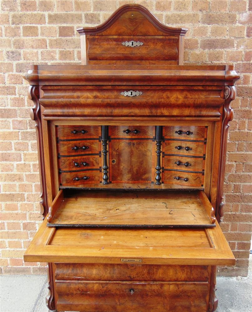 A CONTINENTAL WALNUT SECRETAIRE A ABBATANT fitted with four long moulded drawers and fall front - Image 4 of 5