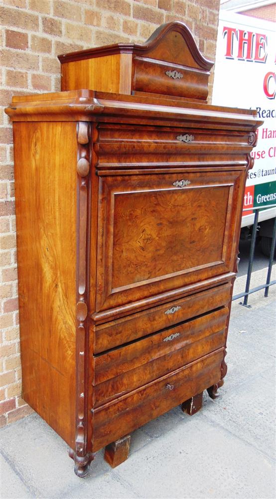 A CONTINENTAL WALNUT SECRETAIRE A ABBATANT fitted with four long moulded drawers and fall front - Image 3 of 5
