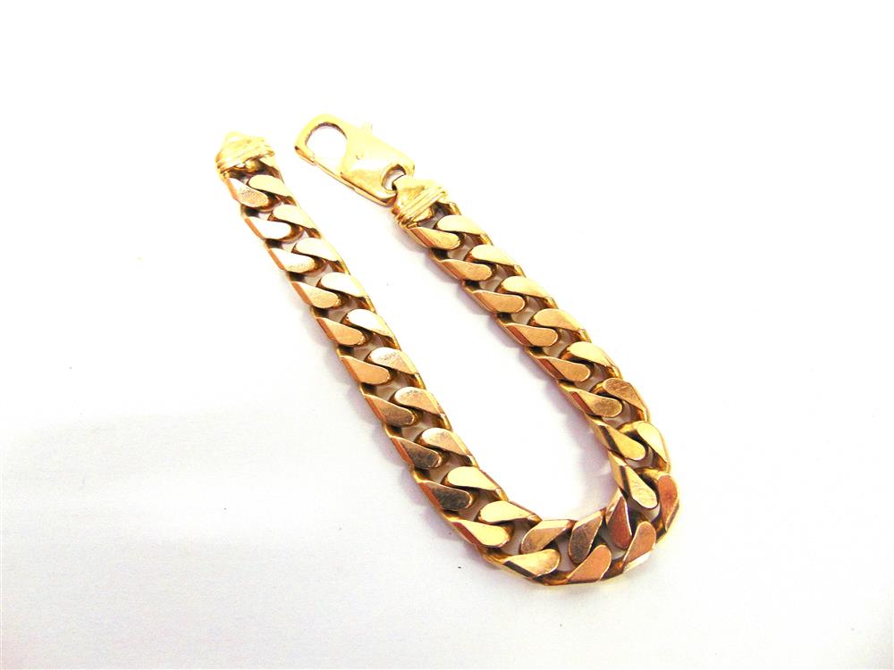 A 9 CARAT GOLD BRACELET of solid curb links, 22cm long, 55.8g gross