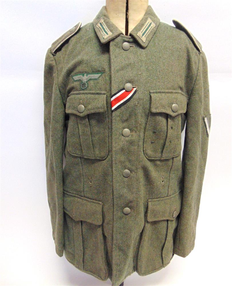 A GERMAN HEER M36 OTHER RANKS FIELD GREY WOOL TUNIC of standard four pocket construction, complete - Image 2 of 2