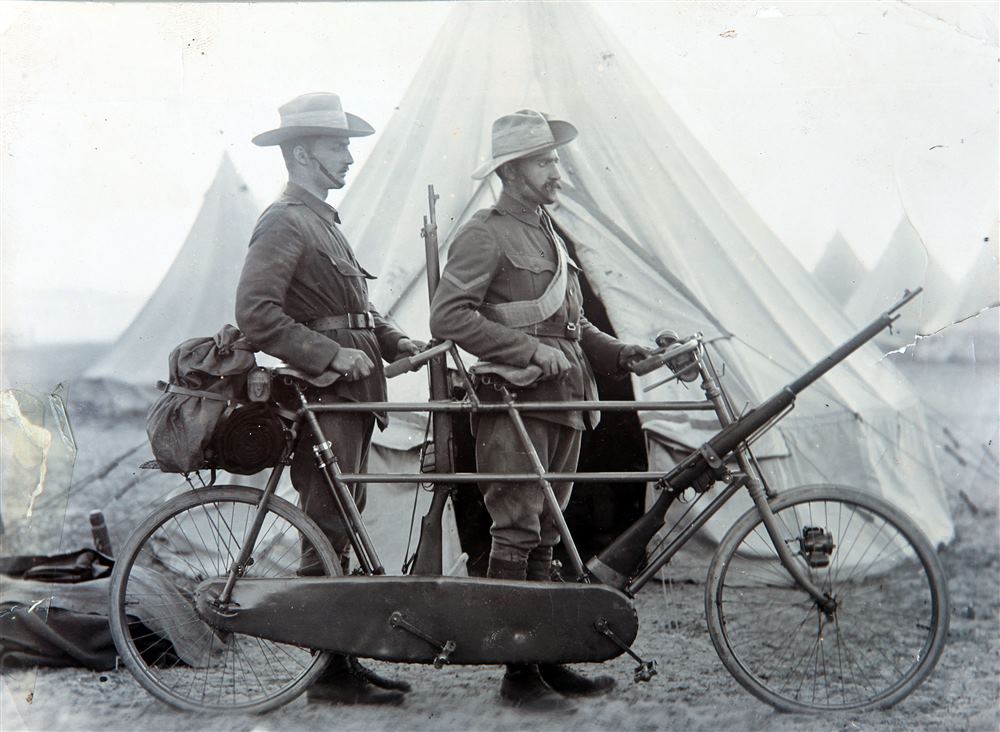 ANGLO-BOER WAR 1899-1902 - MAJOR FRANCIS HOOD FERNIE D.S.O. (1872-1952)  - A COLLECTION OF BOER