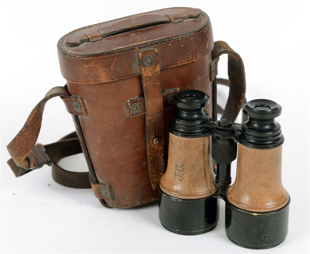 GREAT WAR - A PAIR OF PRIVATE PURCHASE OFFICER'S MK.V MEDIUM X5 - 2 7/16IN. FIELD BINOCULARS BY ROSS