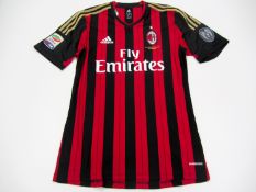 Keisuke Honda: a red & black striped AC Milan No.10 jersey, short-sleeved, Serie A TIM & 7 times