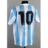 A Diego Maradona signed Argentina replica 1986 World Cup No.