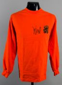 A Johan Cruyff signed orange Holland ret