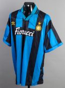 A blue & black striped FC Inter No.6 jer