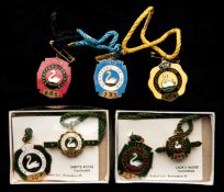 38 gilt-metal & enamel members' badges for Stratford on Avon,