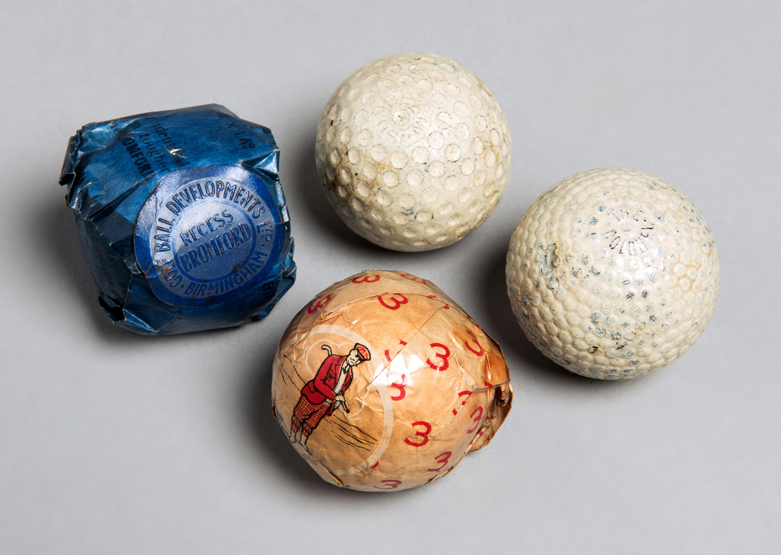 A collection of 11 golf balls,
including a 'Colonel' bramble ball,