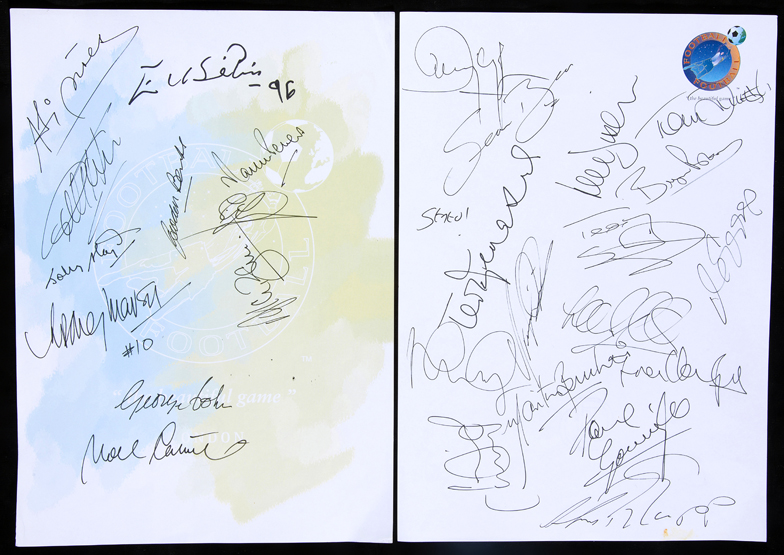 Two autographed sheets for the opening of the "Football Football" theme restaurant in London in