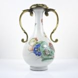 A Chinese porcelain vase, 19th century.