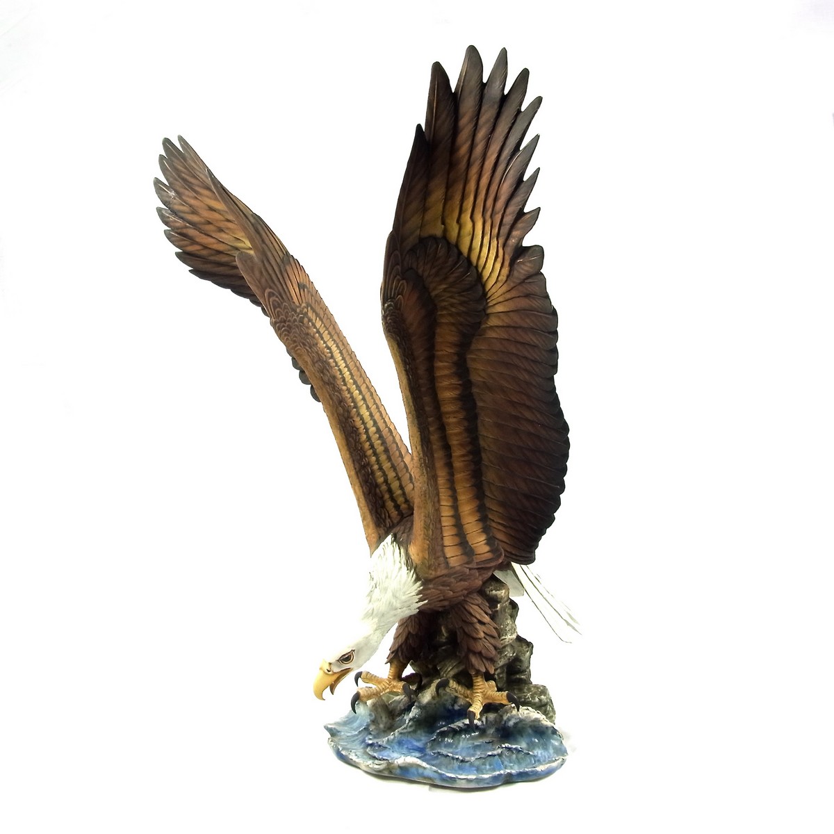 A large Italian Capo di Monte eagle, 20th century. - Image 4 of 4