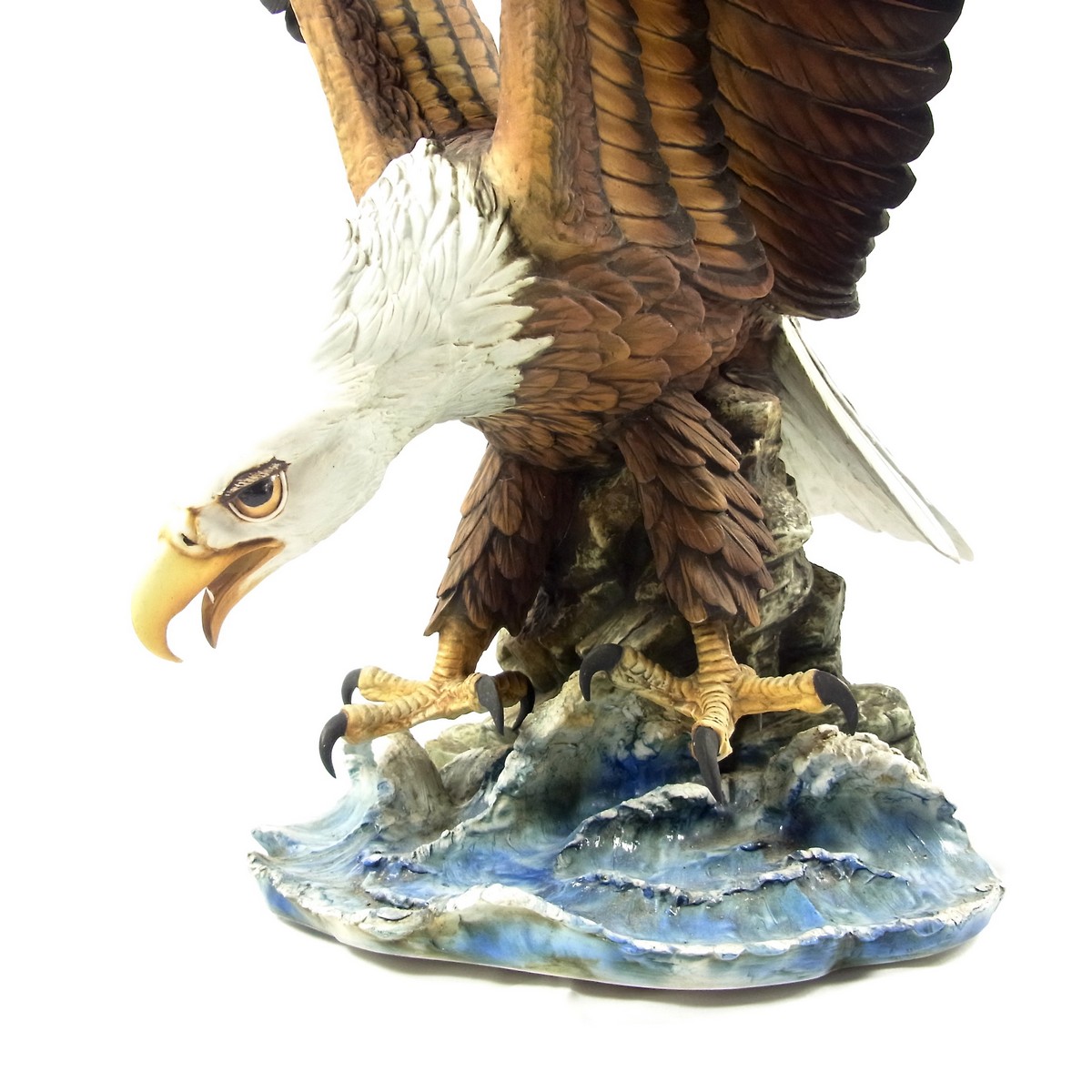 A large Italian Capo di Monte eagle, 20th century. - Image 3 of 4