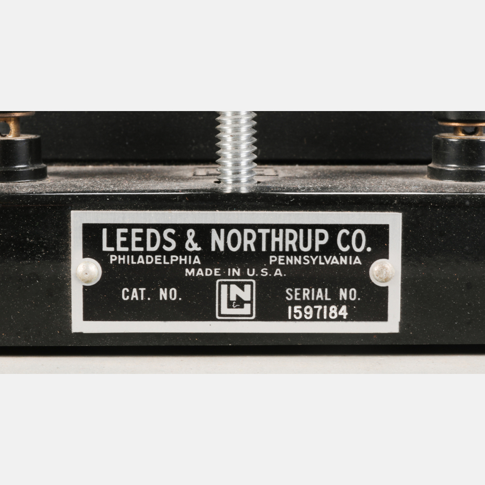 A Ballistic Galvanometer by Leeds & Northrup Co., Philadelphia, Early 20th Century. Serial number - Image 2 of 4