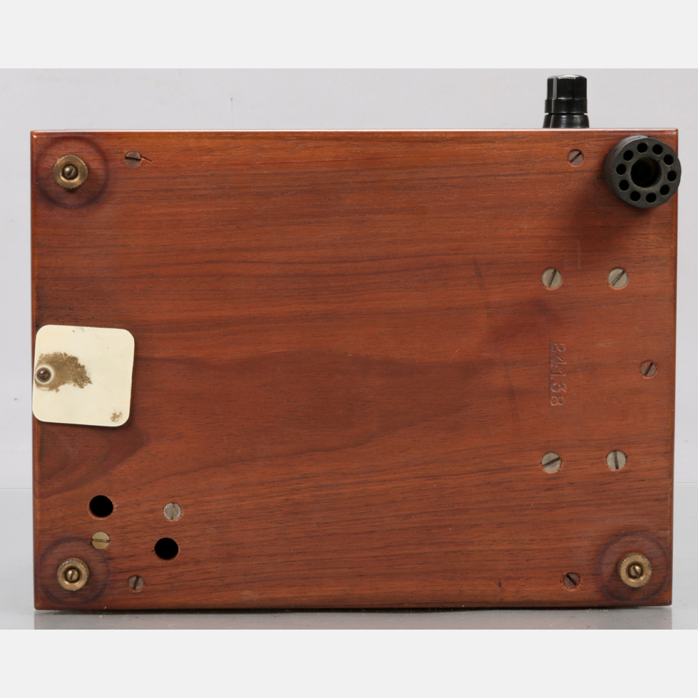 A Laboratory Mirror Galvanometer by Rubicon Co., Early 20th Century. H: 7   W: 9 3/4   D: 7 1/4 - Image 8 of 8