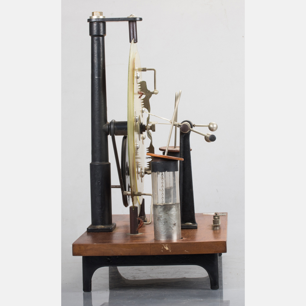 A Holtz-Toepler Electrostatic Generator by Central Scientific Co., Chicago, Late 19th/Early 20th - Image 5 of 6