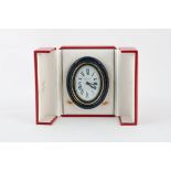 Sveglietta Pendulette a Quarzt Must de Cartier, con scatola, H cm 9 Starting Price: €50