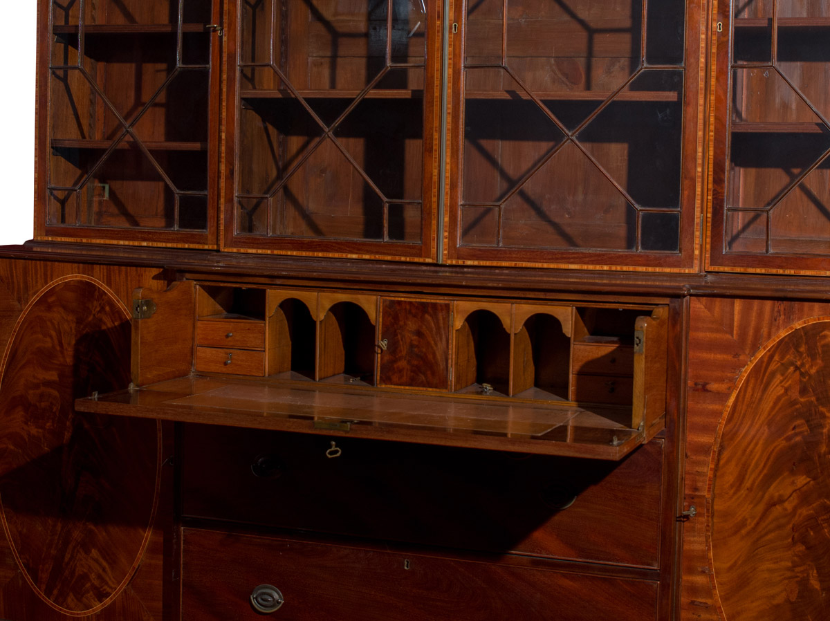Libreria in legno di mogano filettata a bois de rose, parte superiore a quattro ante con vetri - Image 2 of 2