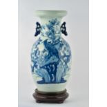 Vaso Giappone, ceramica a decoro blu, H cm 41 Starting Price: €100