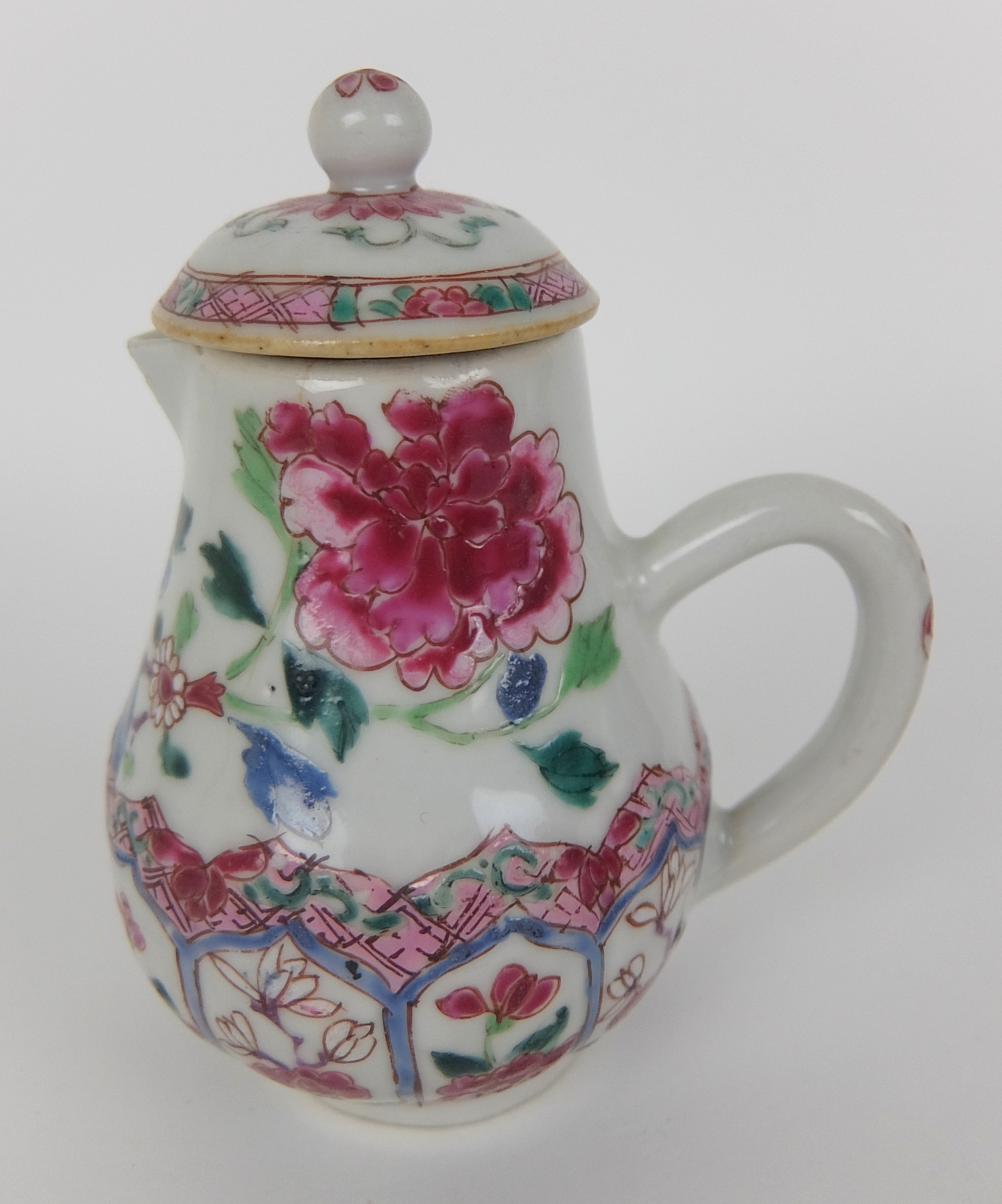 Eight Chinese fluted teabowls and four matching saucers  painted with insects and foliage beneath - Image 8 of 12