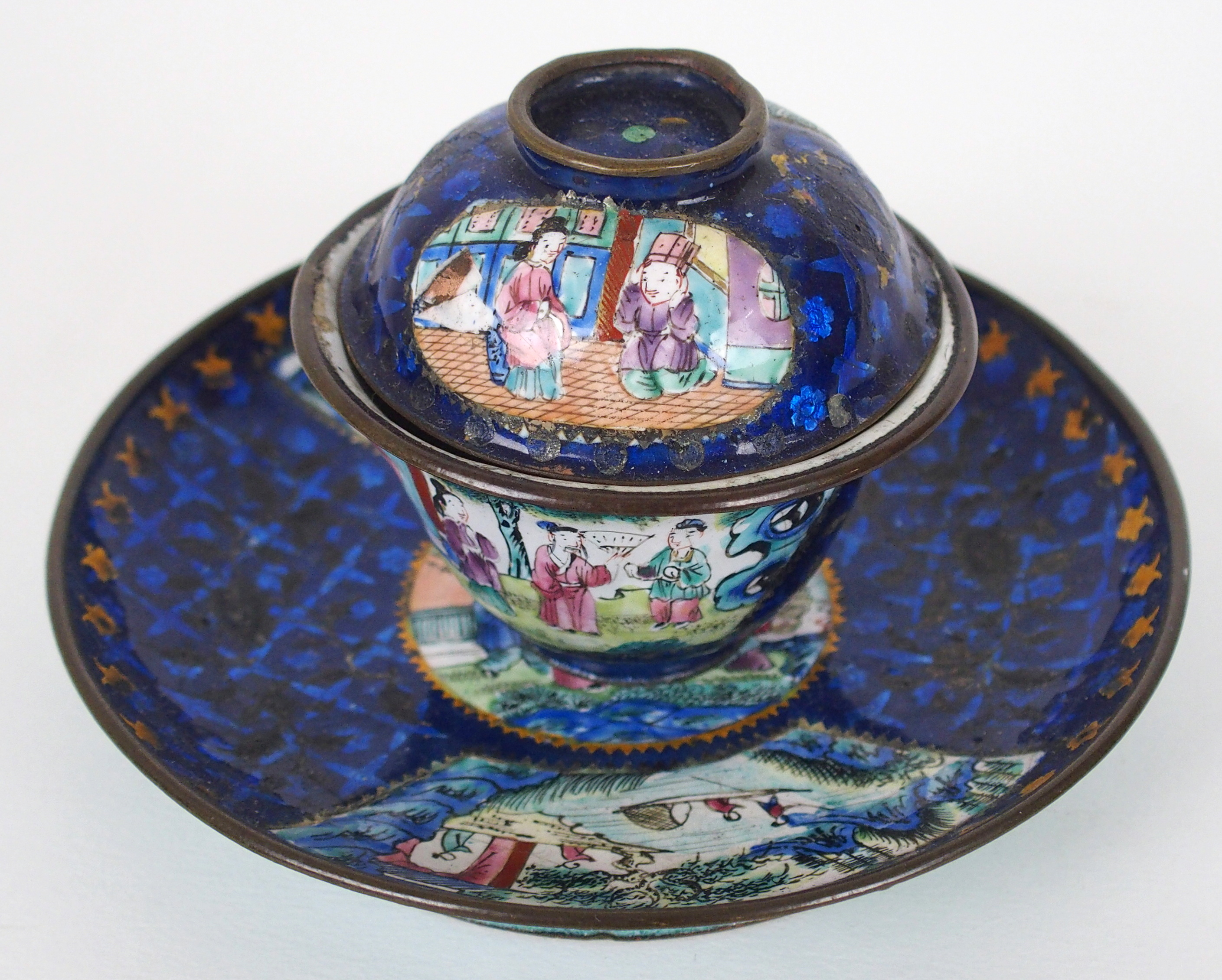 A pair of Canton enamel teabowls covers and saucers painted with figures on balconies on a blue - Image 8 of 11