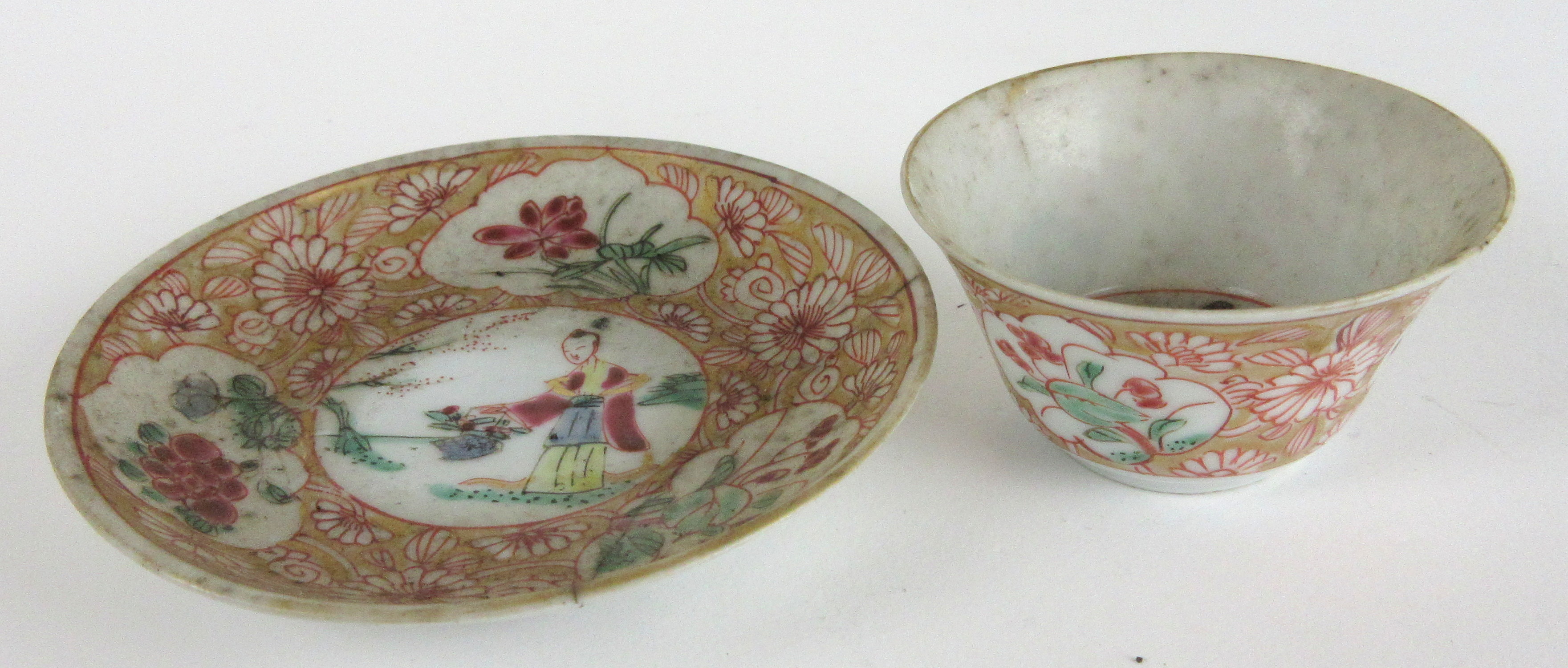 A pair of Chinese Imari tea bowls painted with birds and foliage, 6cm diameter, two gold ground - Image 12 of 13
