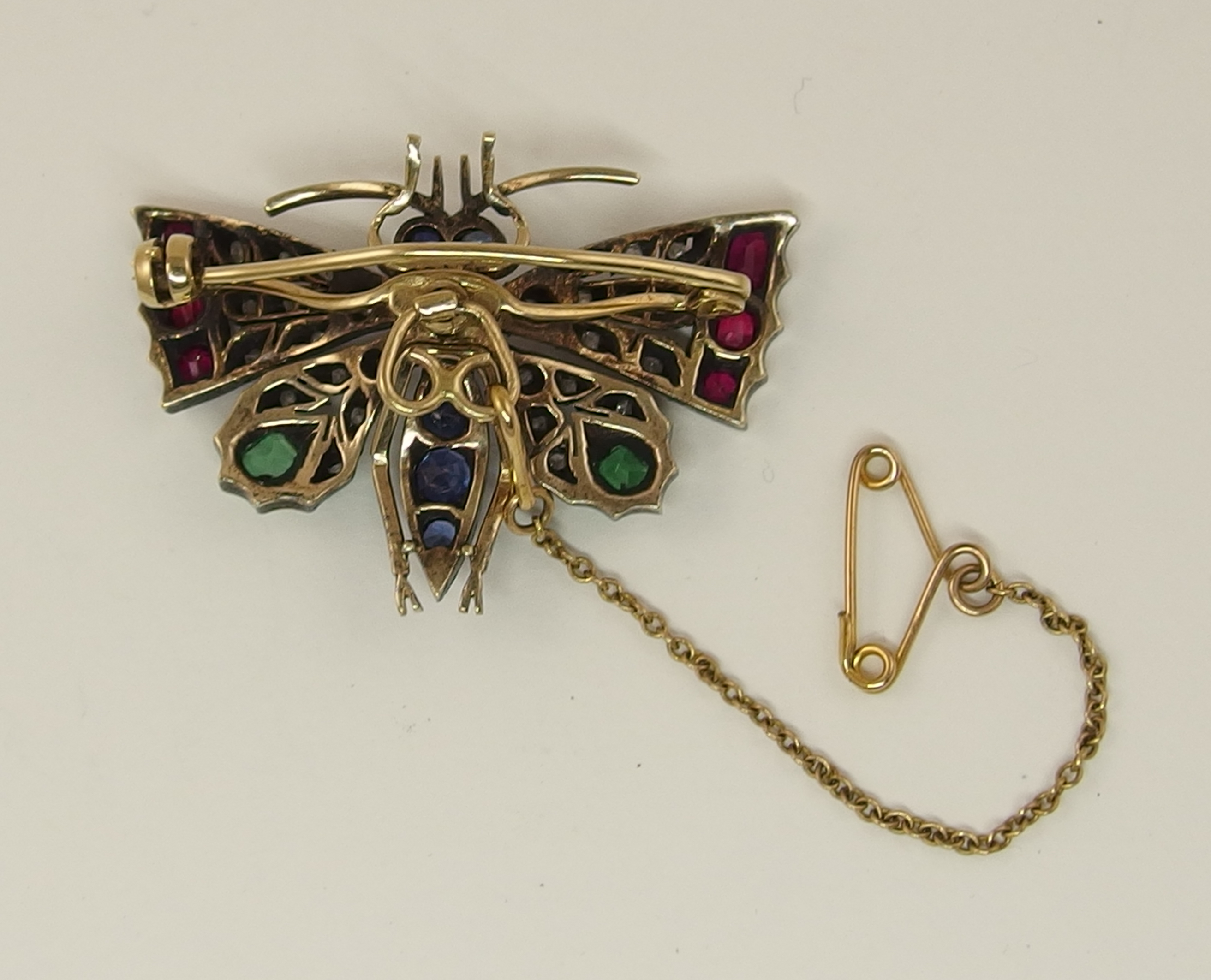 A Victorian butterfly brooch in yellow and white metal, the body set with sapphires and the - Image 6 of 7