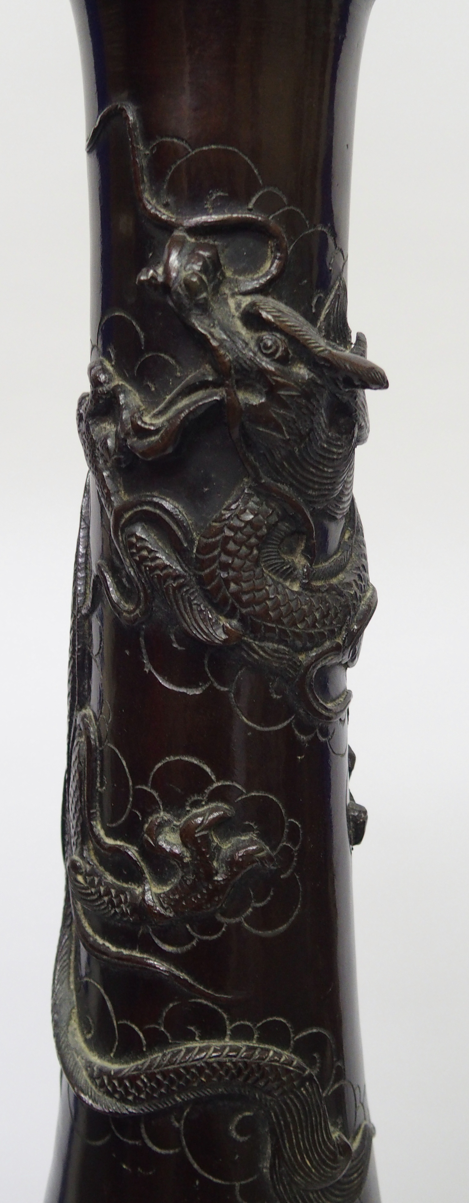 A large Japanese bronze oil lamp cast in sections with cranes, dragons, turtles, lappets, clouds and - Image 4 of 10