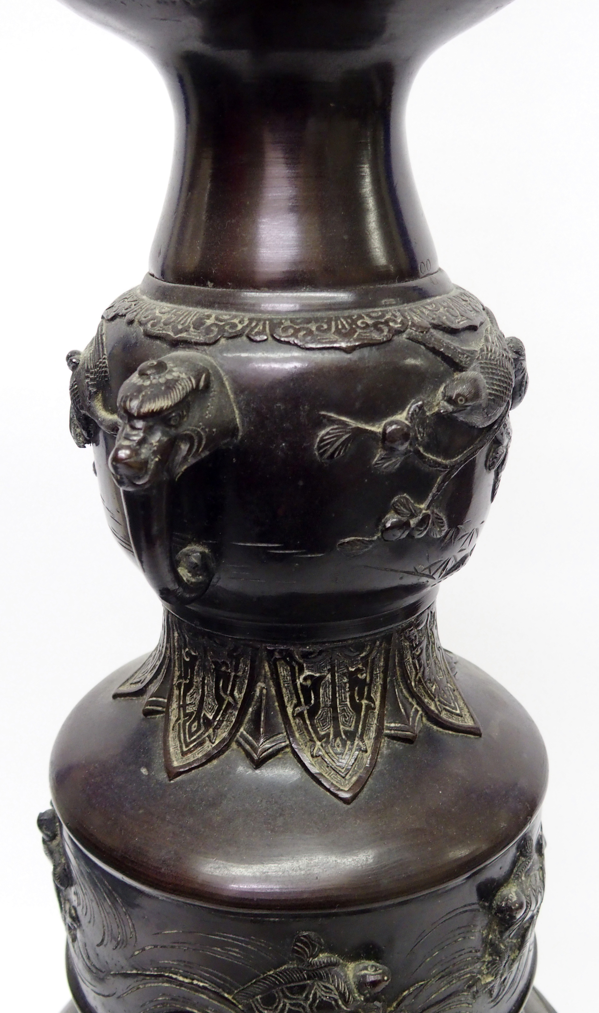 A large Japanese bronze oil lamp cast in sections with cranes, dragons, turtles, lappets, clouds and - Image 6 of 10