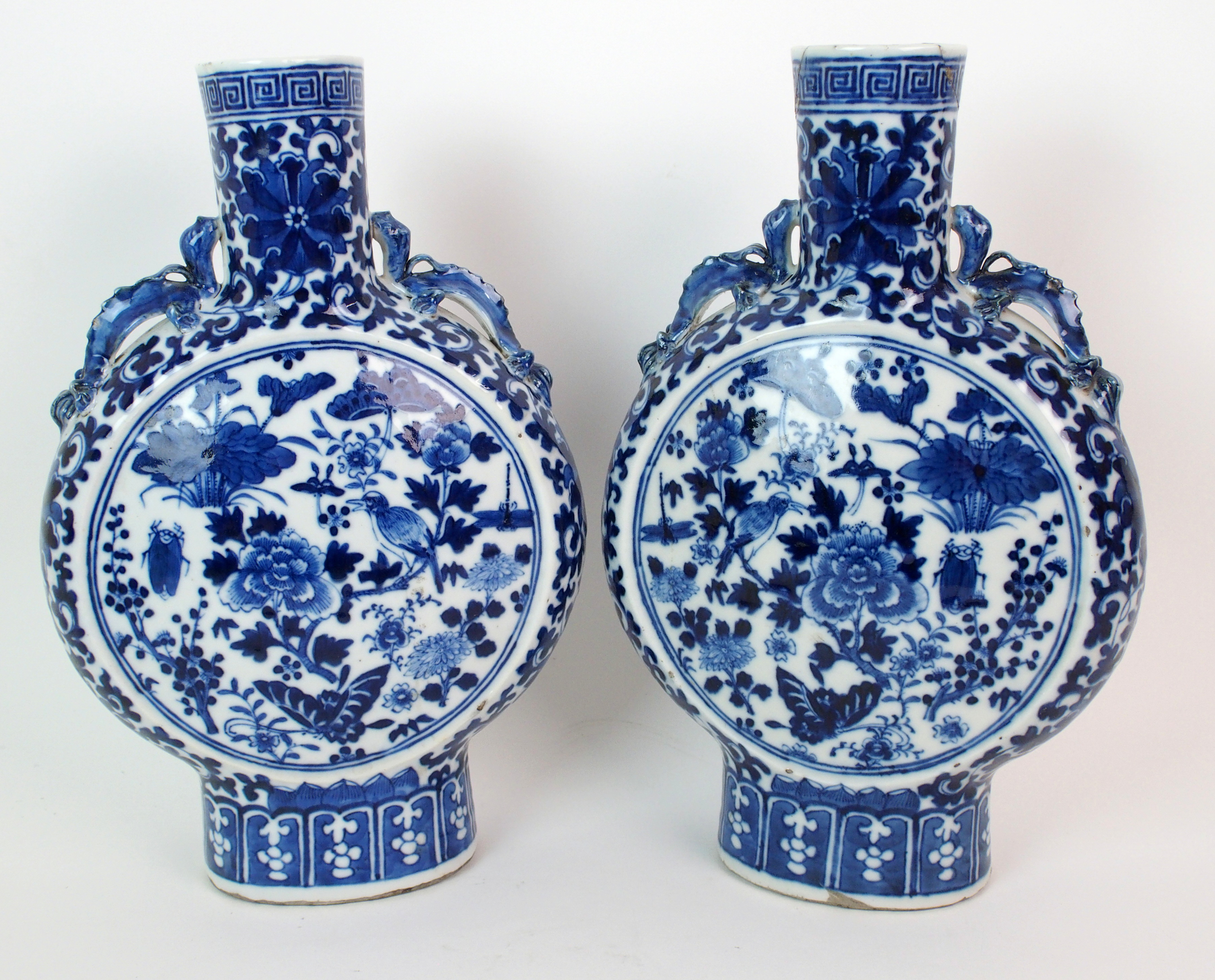 A pair of Chinese blue and white pilgrim bottle shaped vases painted with birds and insects - Image 3 of 10