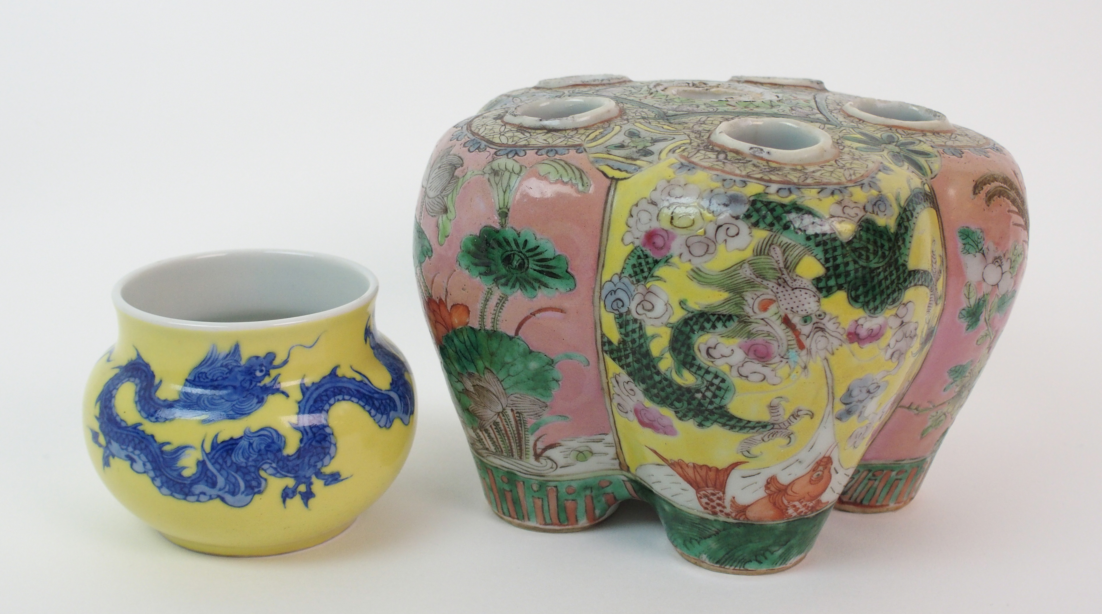 A Chinese lobed bulb holder with five vessels painted with dragons, lilies, diaper, 11.5cm high