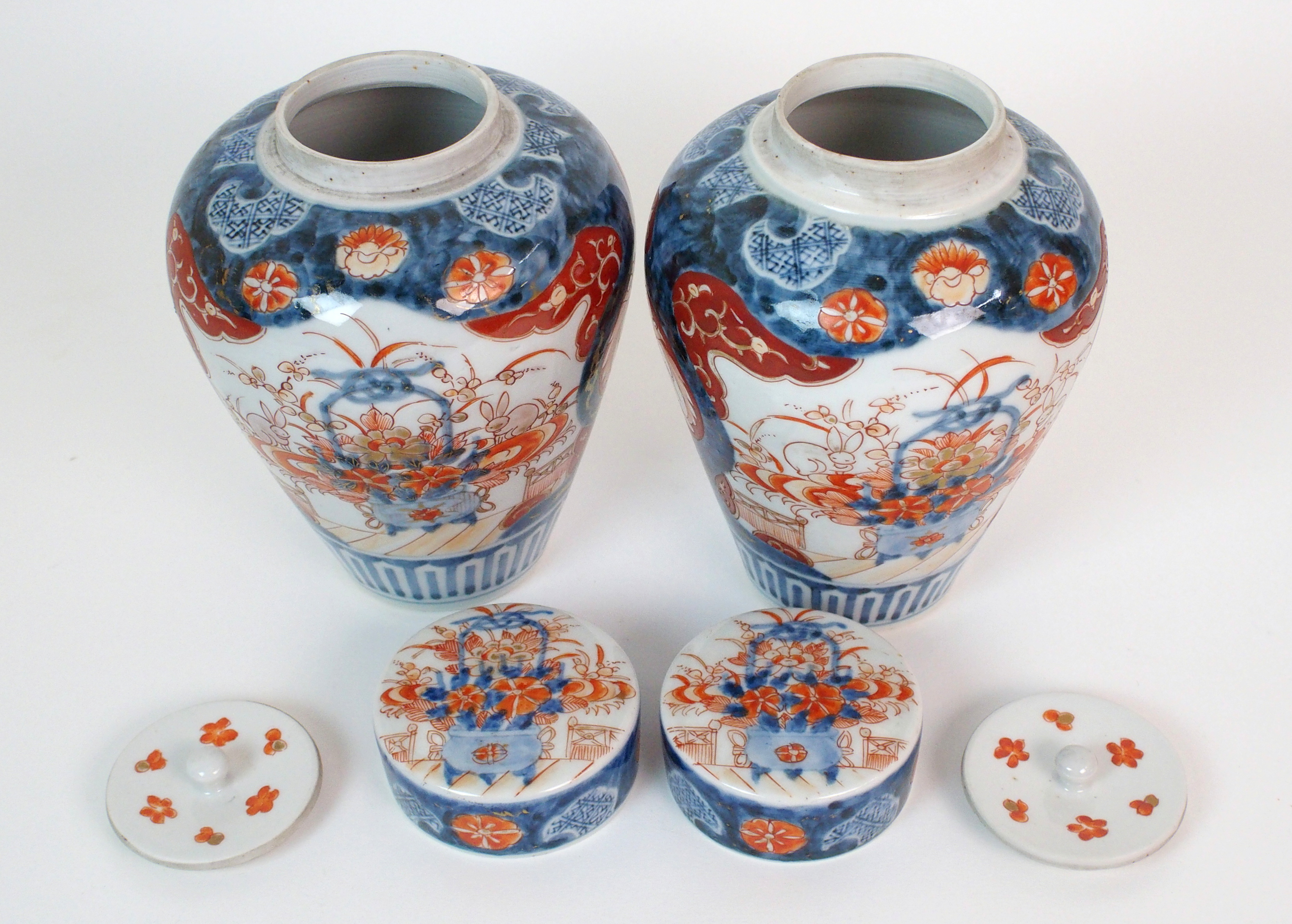 A pair of Imari baluster vases, covers and liners  painted with jardinieres of flowers and rabbits - Image 10 of 10