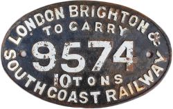 LBSCR fully titled cast iron Wagon Plate To Carry 10 Tons number 9574. Oval shape 14.75 inches x 9