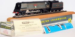 Wrenn 00 Gauge Model Locomotive in original box, Bulleid Battle of Britain '34057 Biggin Hill' W2416