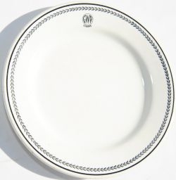 GWR black leaf china side plate by Meakin. Measures 9 inches in diameter, no damage.