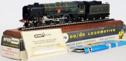 Wrenn 00 Gauge Model Locomotive in original box, Bulleid Battle Of Britain '34090 Sir Eustace