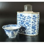 A Chinese export blue and white porcelain tea canister with pewter cover, Qing Dynasty,