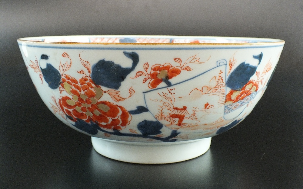 A Chinese Imari bowl, Qing Dynasty, late 18th/ early 19th century,