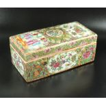 A Chinese Canton export famille rose box and cover, late 19th century,