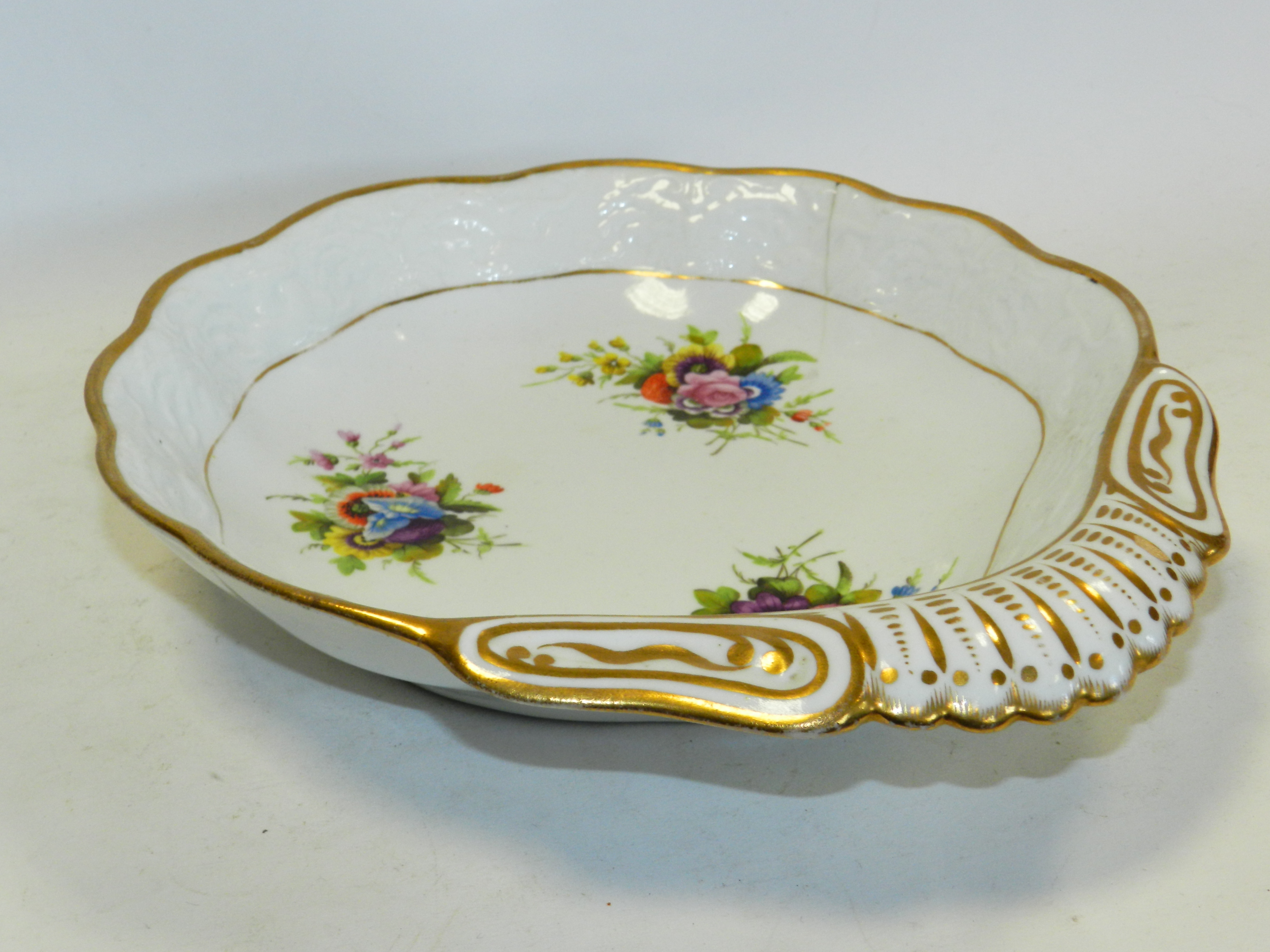 An early 19th century dessert dish, perhaps Swansea, - Image 2 of 2