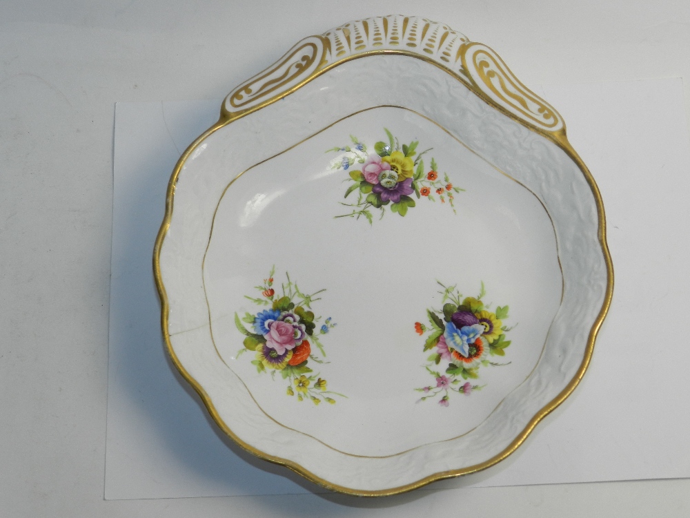 An early 19th century dessert dish, perhaps Swansea, - Image 3 of 3