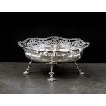 An Elkington & Co silver bowl, Birmingham 1918,