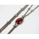 A Carnelian set necklace,