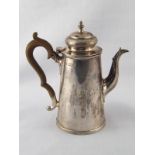 A silver bachelor's coffee pot in the Ge